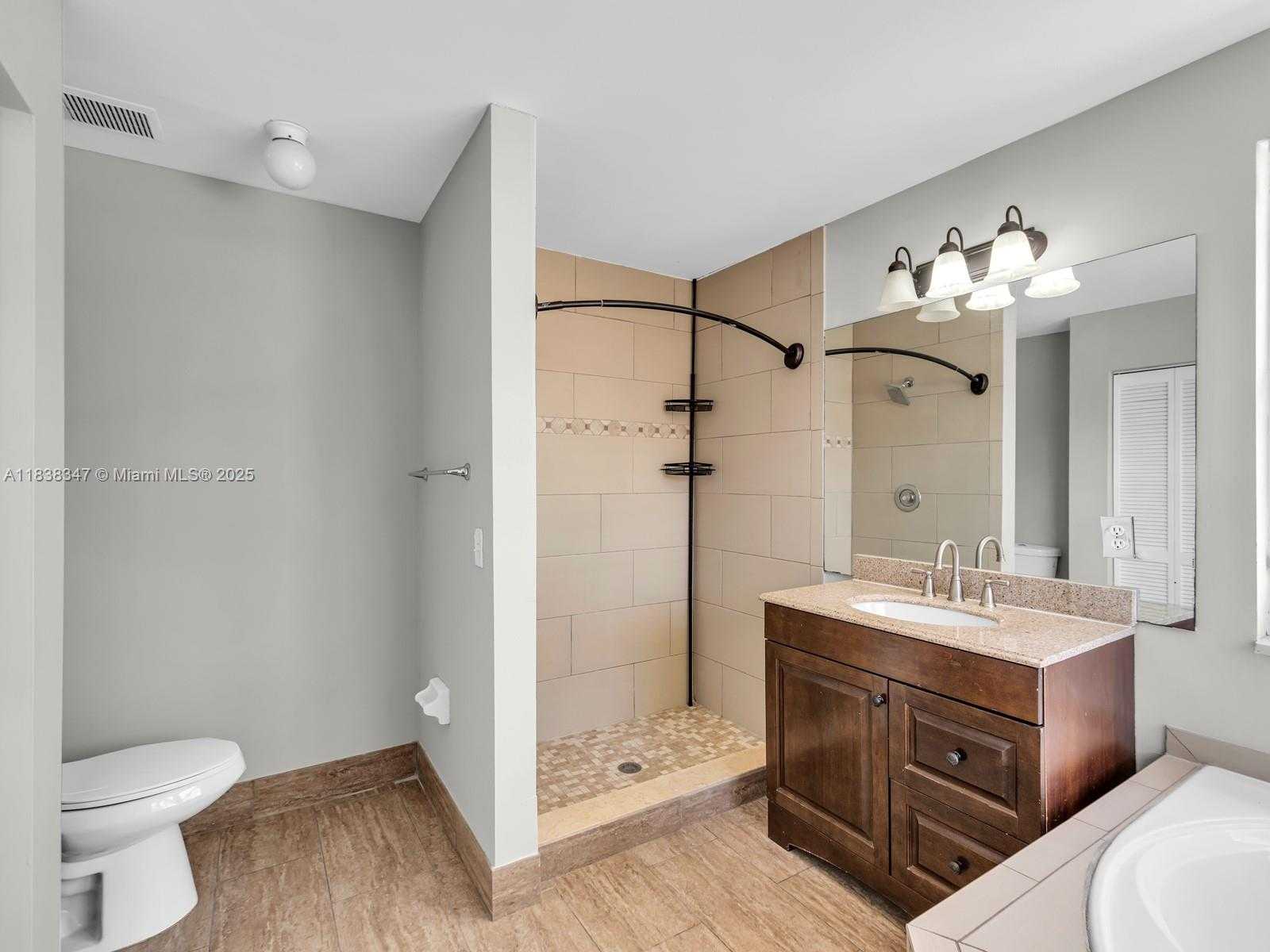 Small Image of 18232 SOUTH WEST 5TH ST, Pembroke Pines Number 22