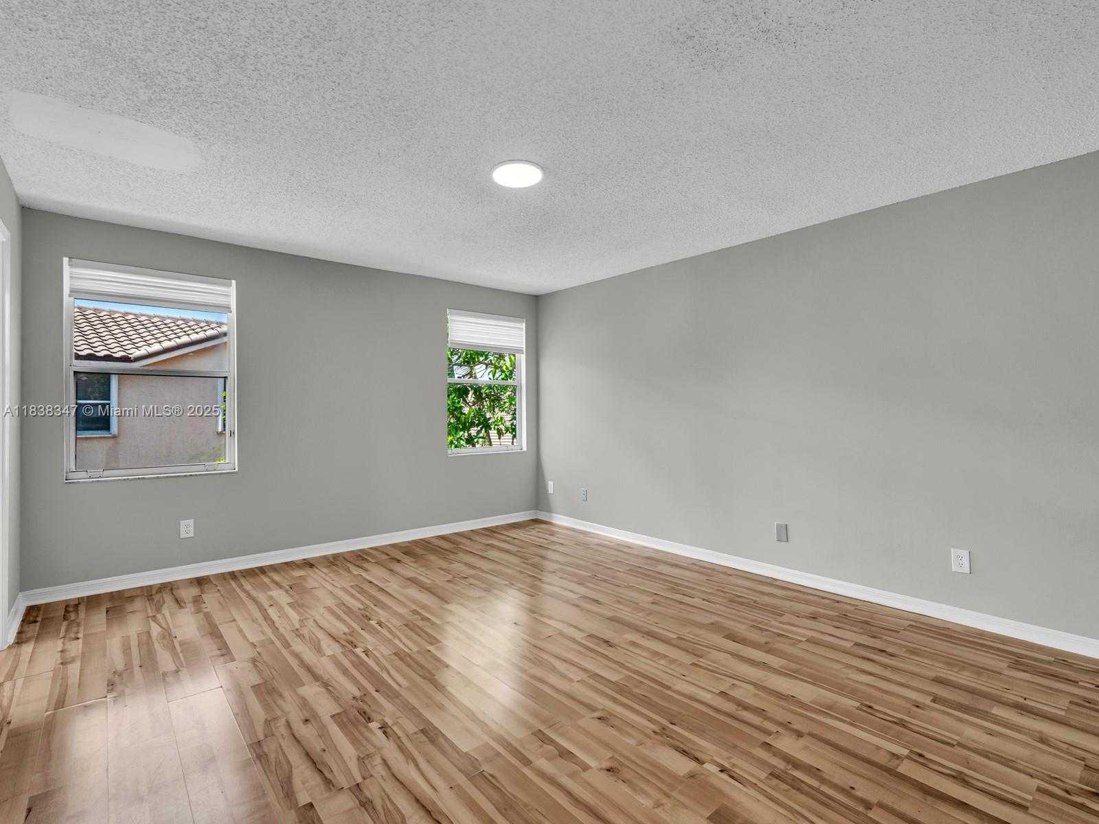 Small Image of 18232 SOUTH WEST 5TH ST, Pembroke Pines Number 24