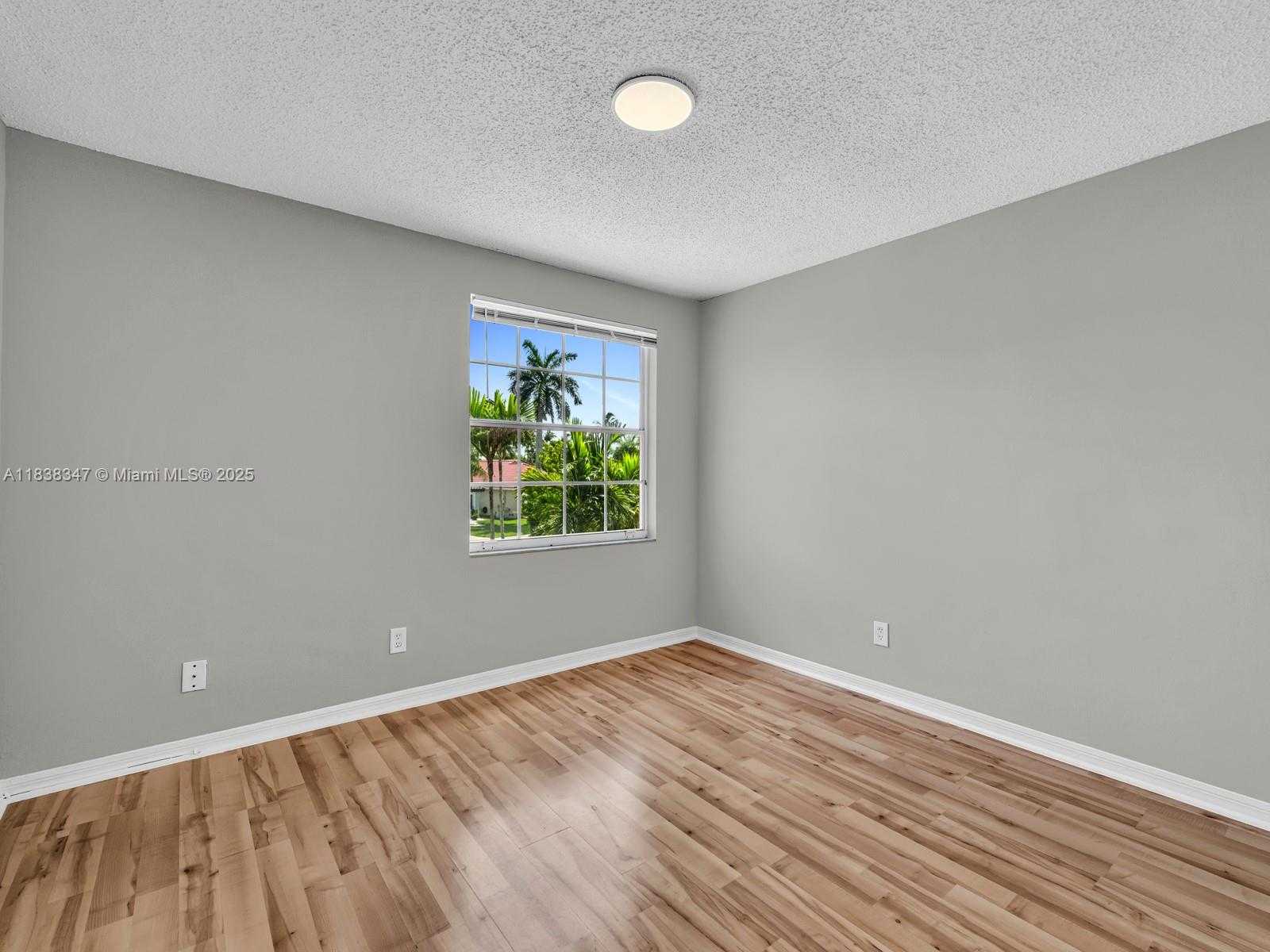 Small Image of 18232 SOUTH WEST 5TH ST, Pembroke Pines Number 30