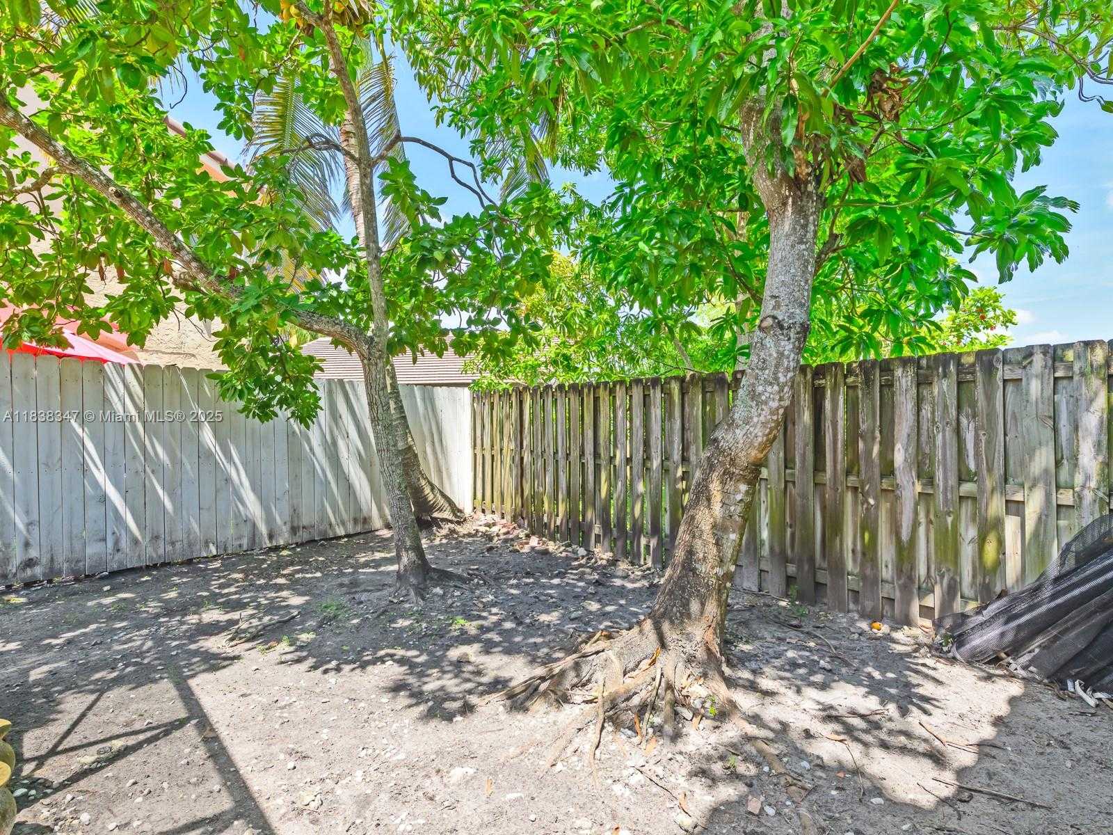 Small Image of 18232 SOUTH WEST 5TH ST, Pembroke Pines Number 36