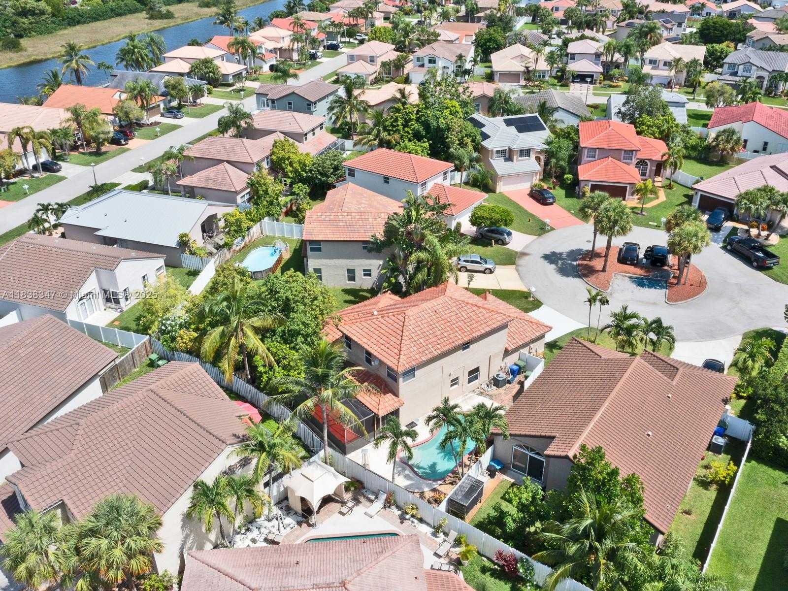 Small Image of 18232 SOUTH WEST 5TH ST, Pembroke Pines Number 47