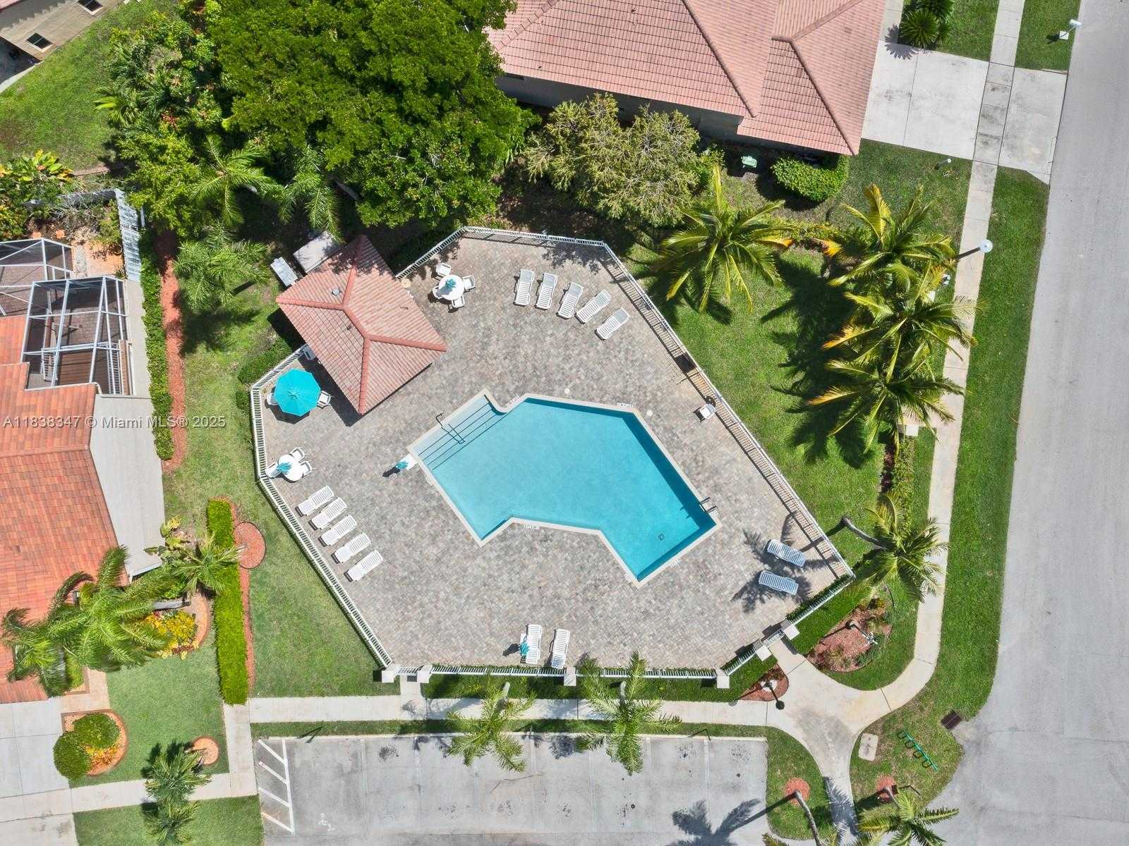 Small Image of 18232 SOUTH WEST 5TH ST, Pembroke Pines Number 53