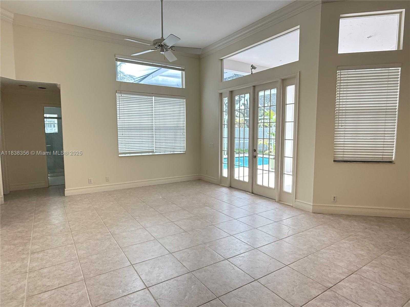 Small Image of 794 LAKE BLVD, Weston Number 15