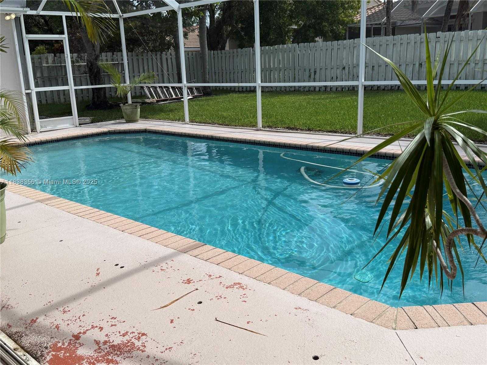 Small Image of 794 LAKE BLVD, Weston Number 25