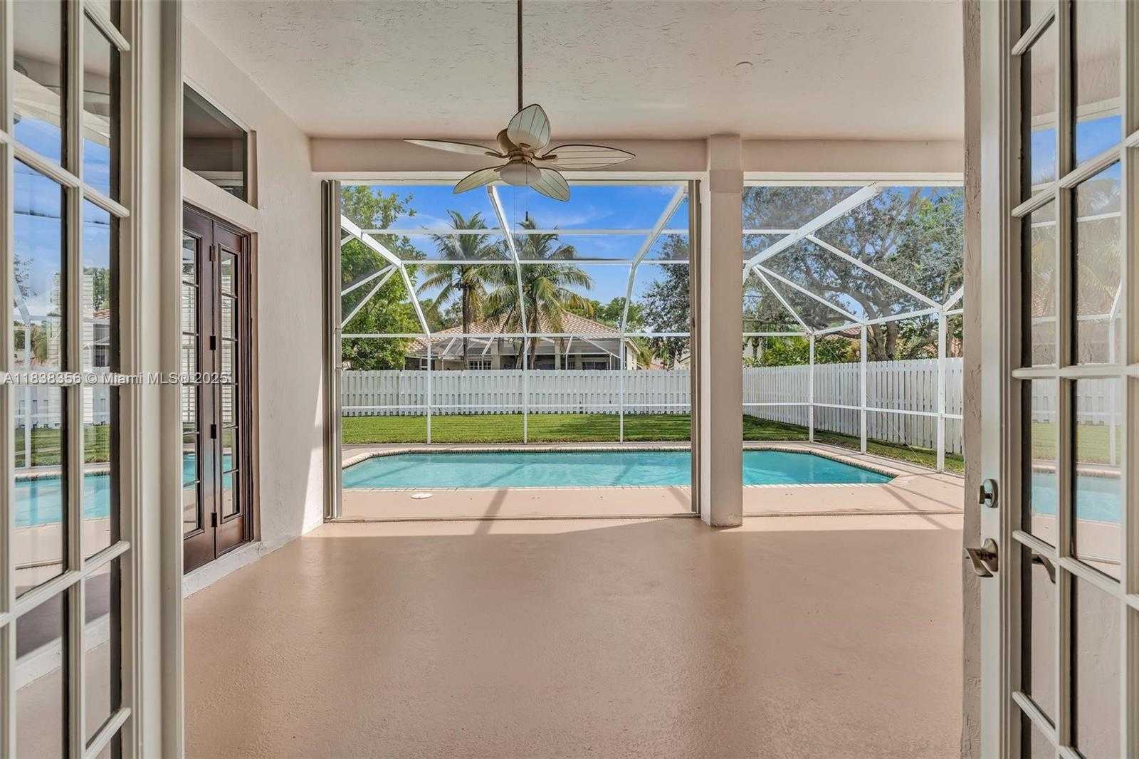 Small Image of 794 LAKE BLVD, Weston Number 36
