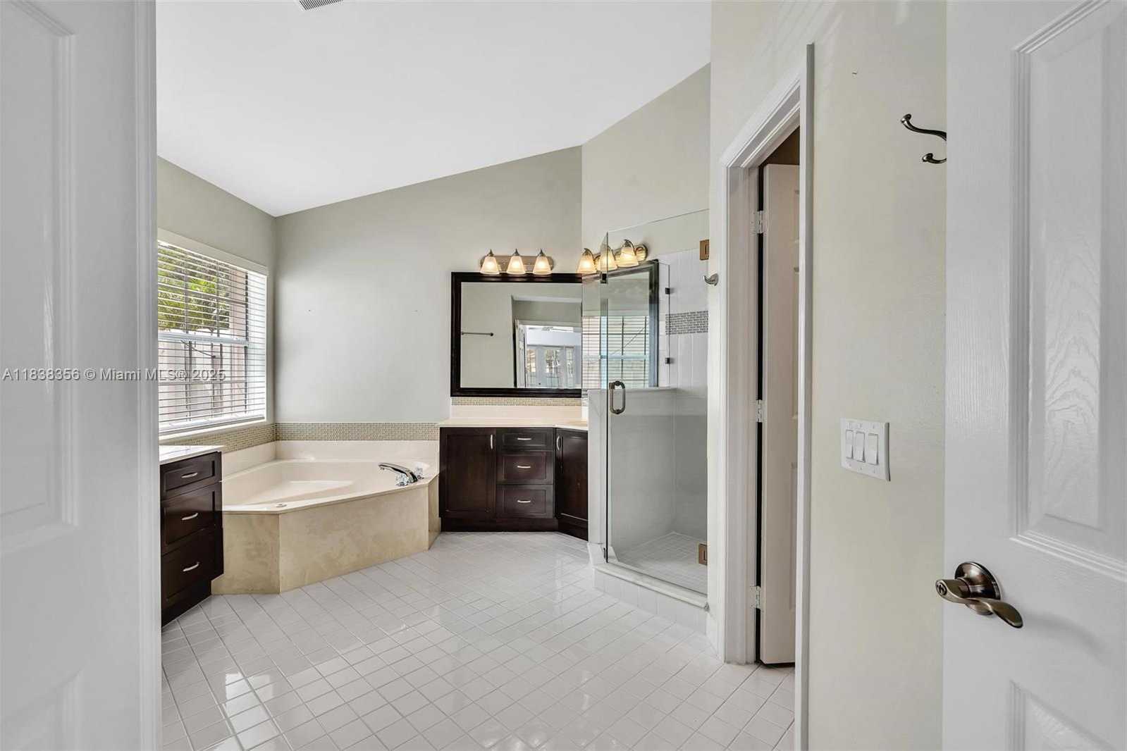 Small Image of 794 LAKE BLVD, Weston Number 42