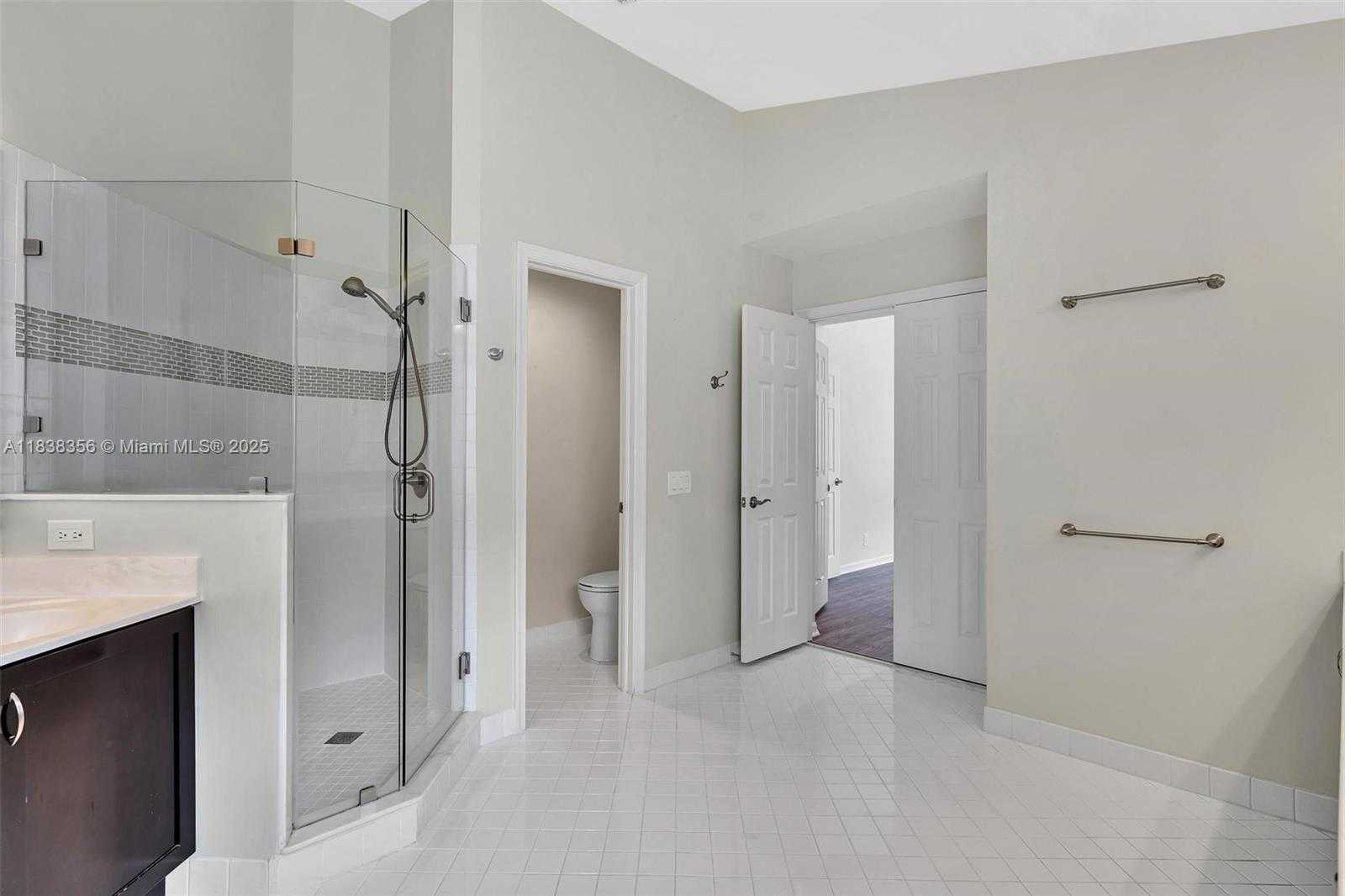 Small Image of 794 LAKE BLVD, Weston Number 45