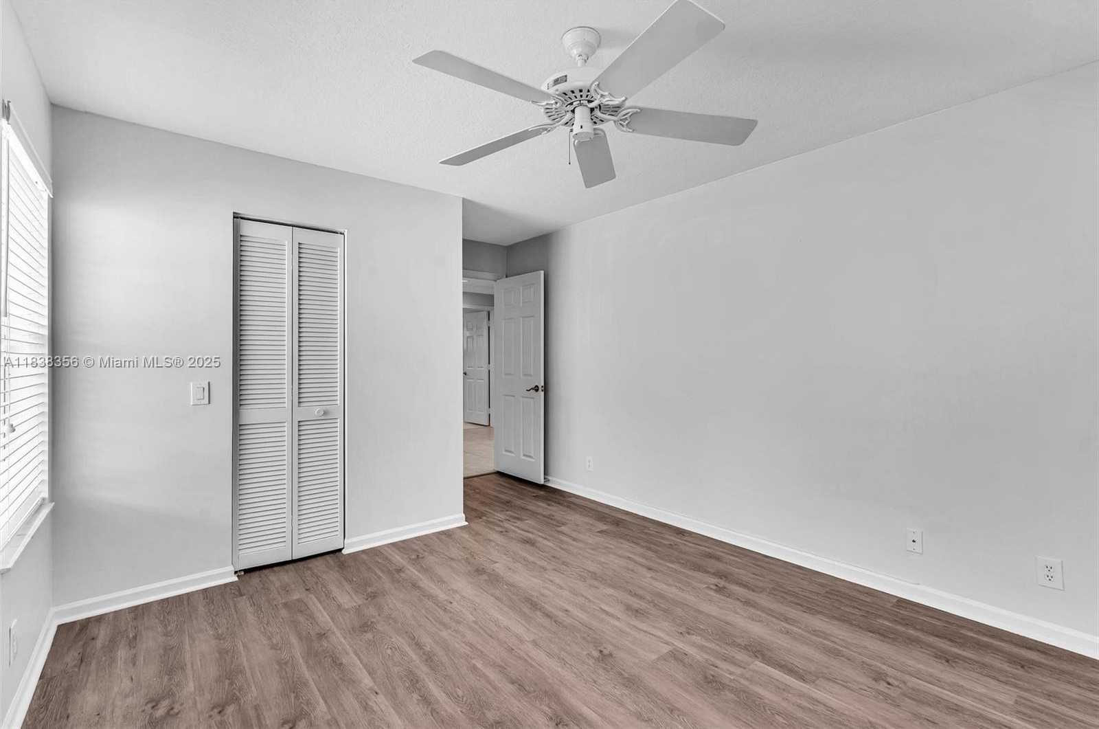 Small Image of 794 LAKE BLVD, Weston Number 50
