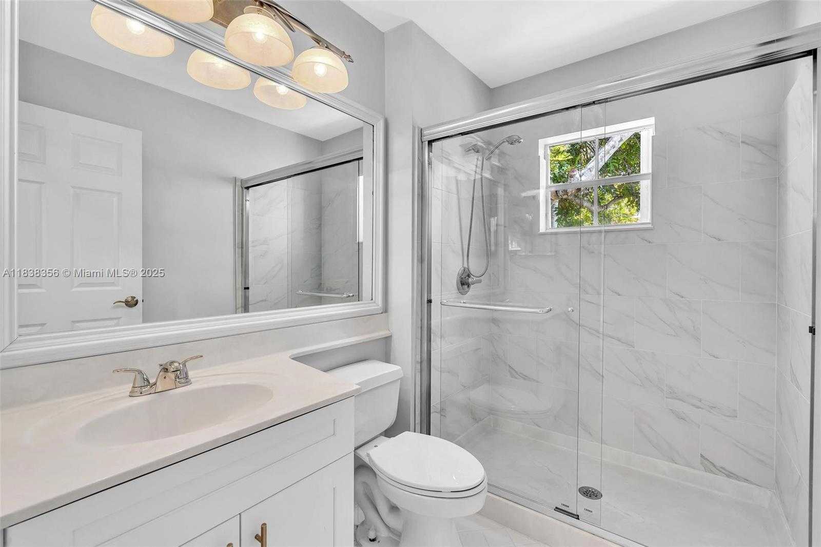 Small Image of 794 LAKE BLVD, Weston Number 53