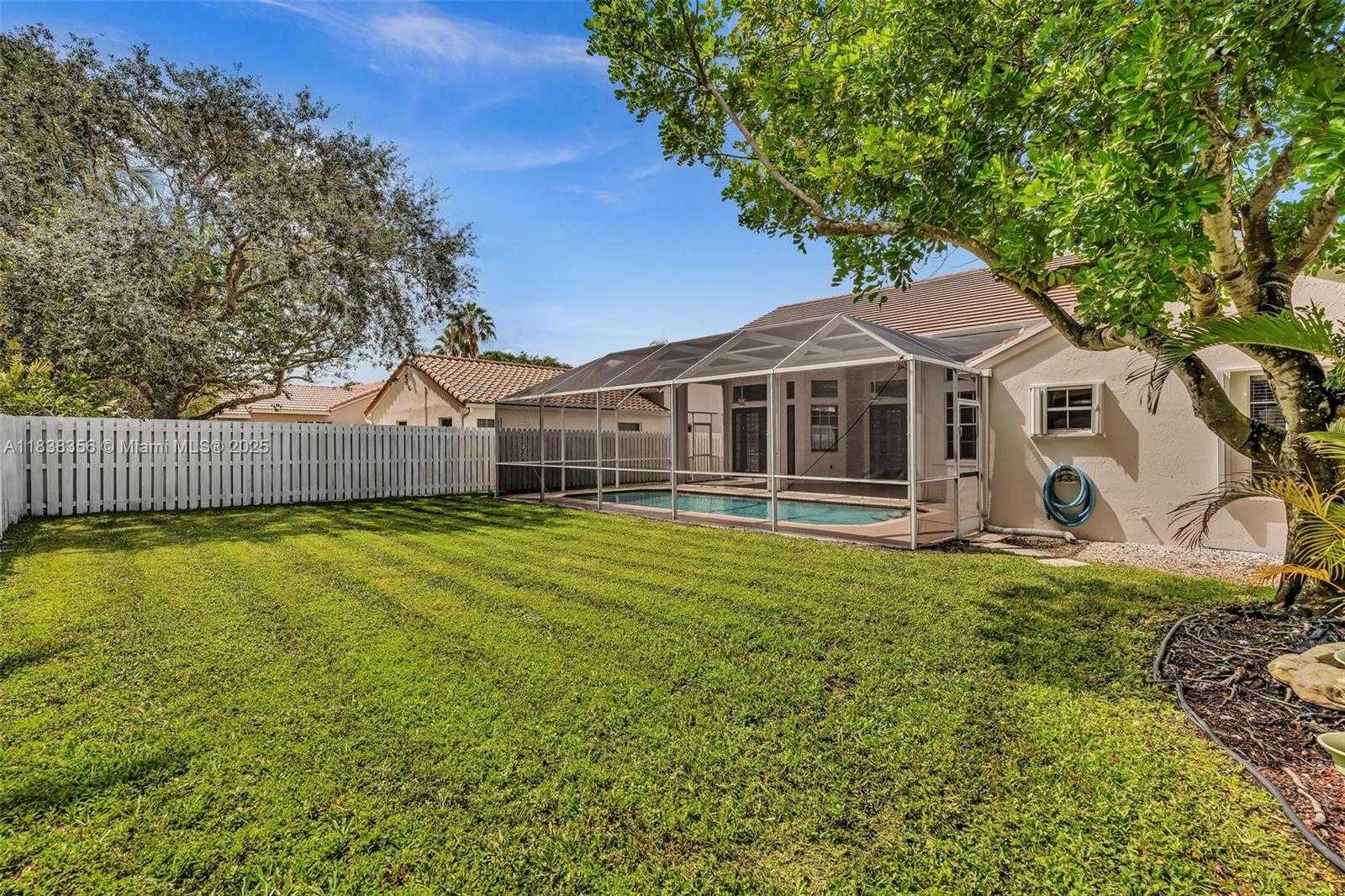 Small Image of 794 LAKE BLVD, Weston Number 56