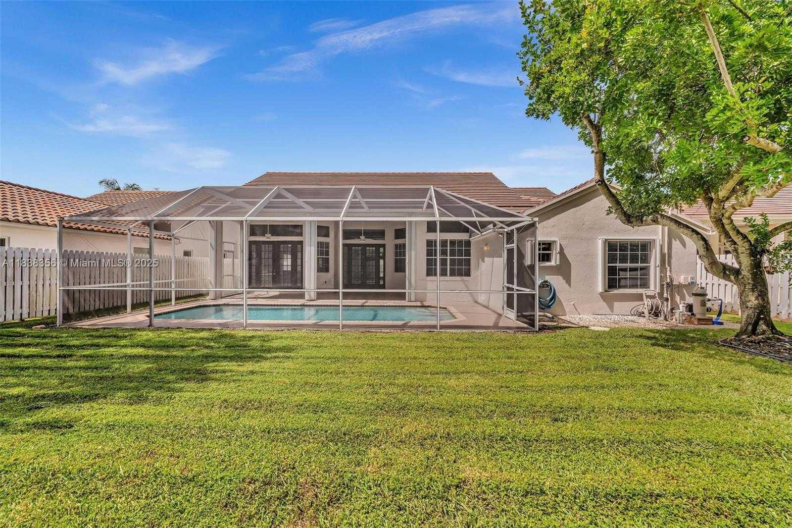 Small Image of 794 LAKE BLVD, Weston Number 57