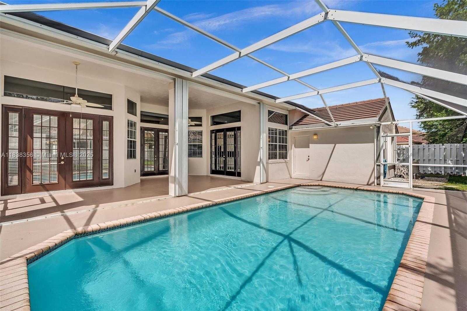 Small Image of 794 LAKE BLVD, Weston Number 63