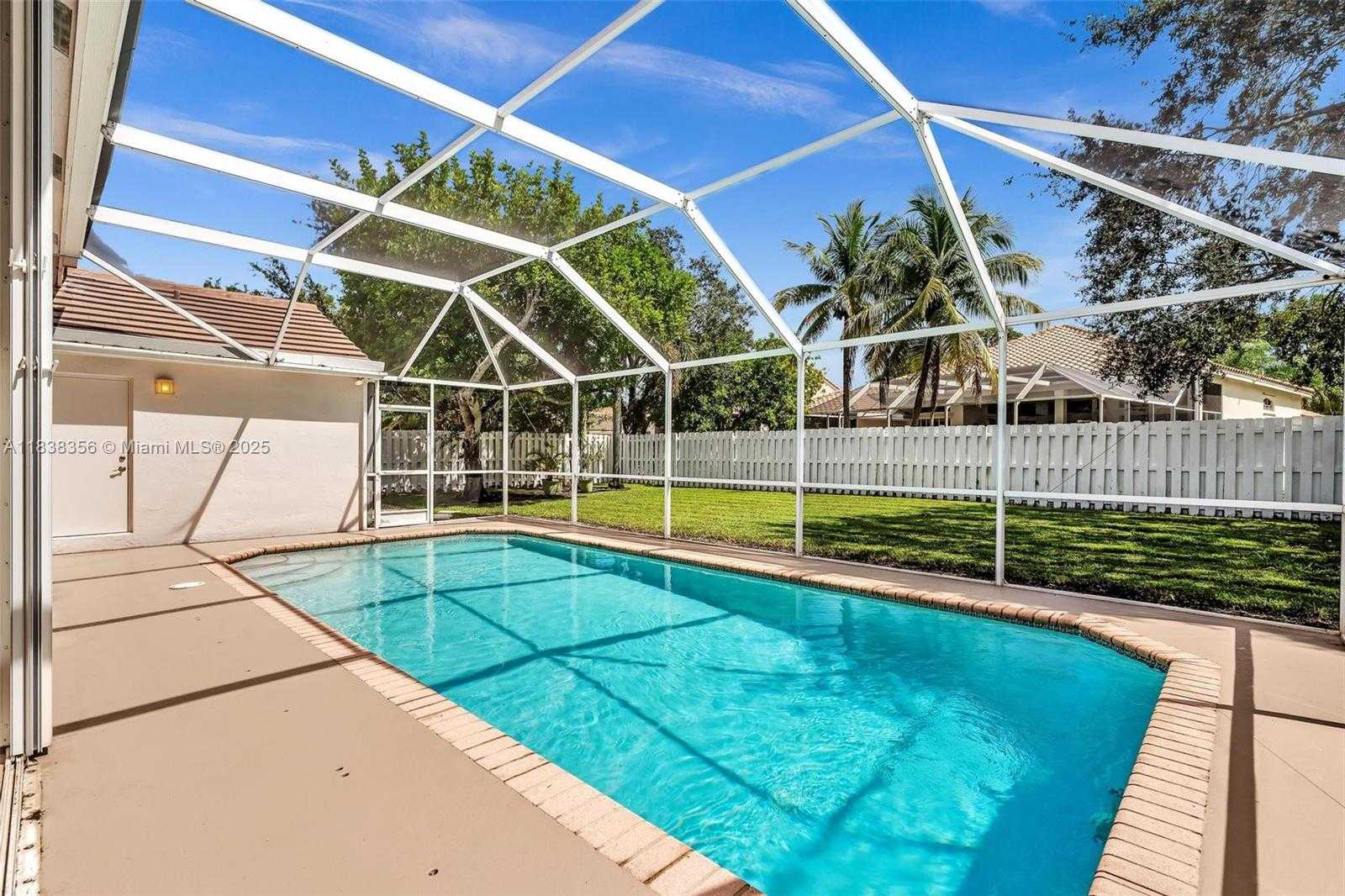 Small Image of 794 LAKE BLVD, Weston Number 66