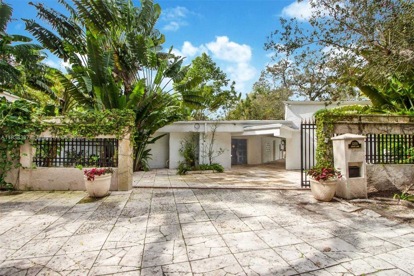 Small Image of 3200 MORRIS LANE, Miami Number 2