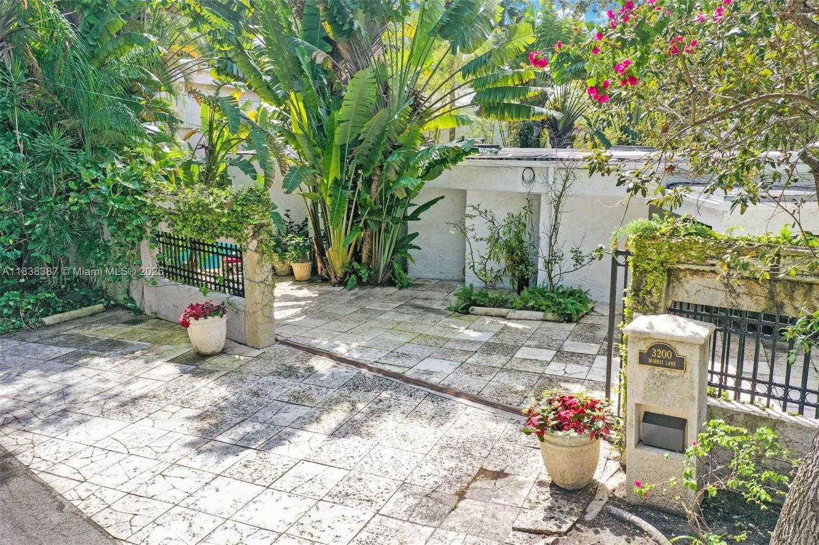 Small Image of 3200 MORRIS LANE, Miami Number 3