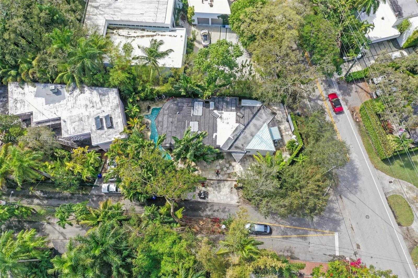 Small Image of 3200 MORRIS LANE, Miami Number 34