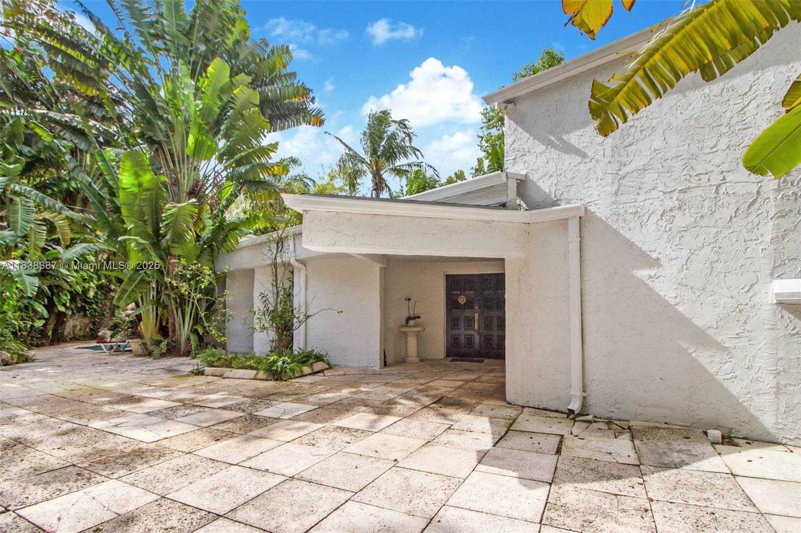 Small Image of 3200 MORRIS LANE, Miami Number 8