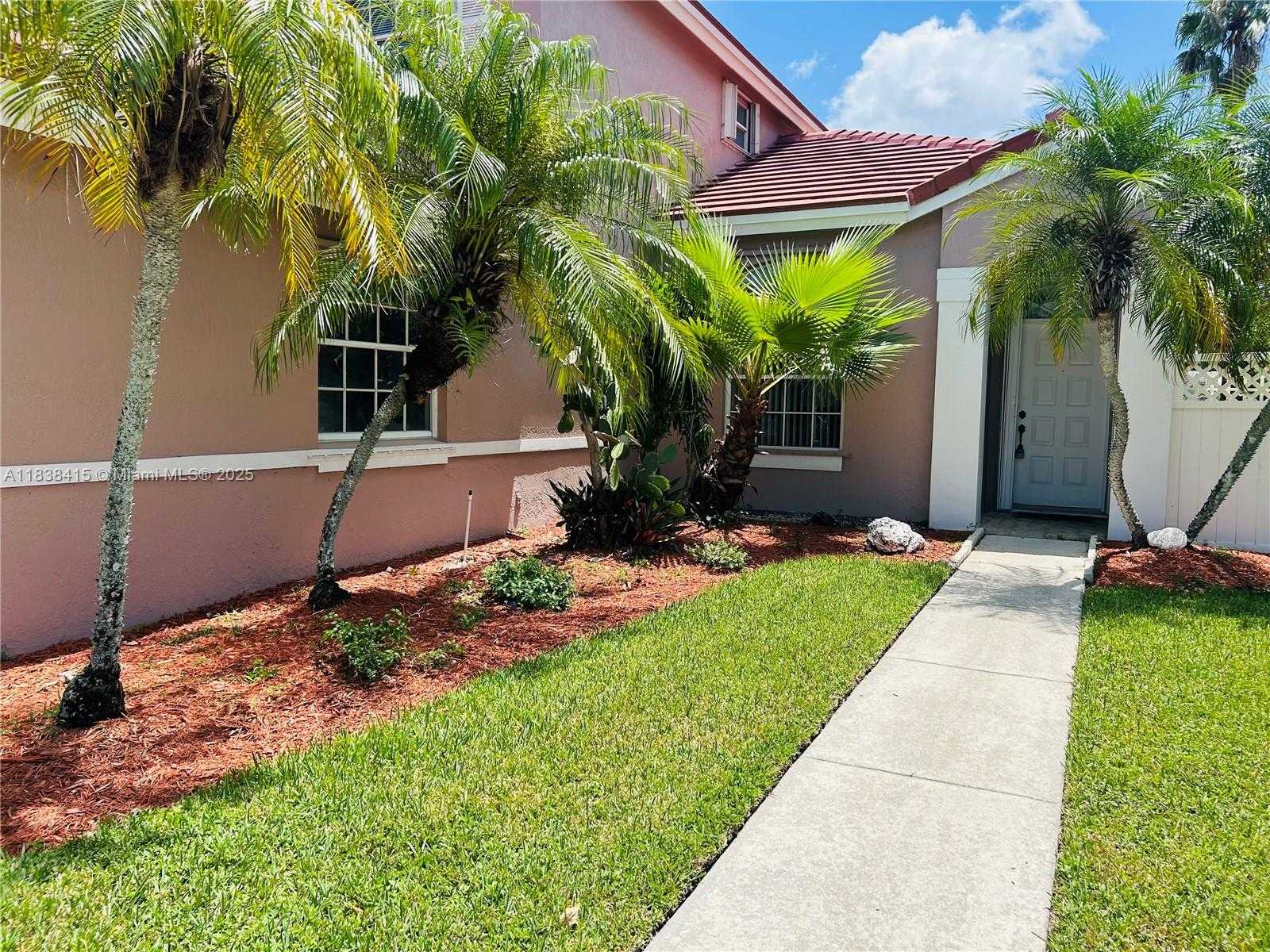 Small Image of 1111 NORTH WEST 173RD AVE, Pembroke Pines Number 4