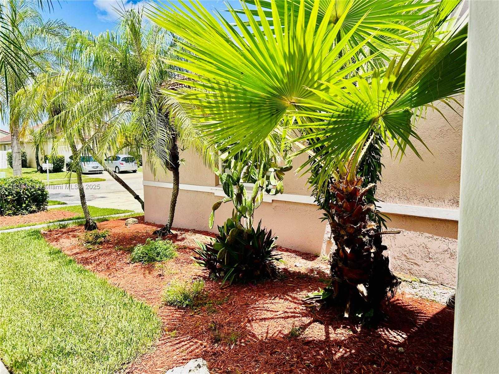 Small Image of 1111 NORTH WEST 173RD AVE, Pembroke Pines Number 6