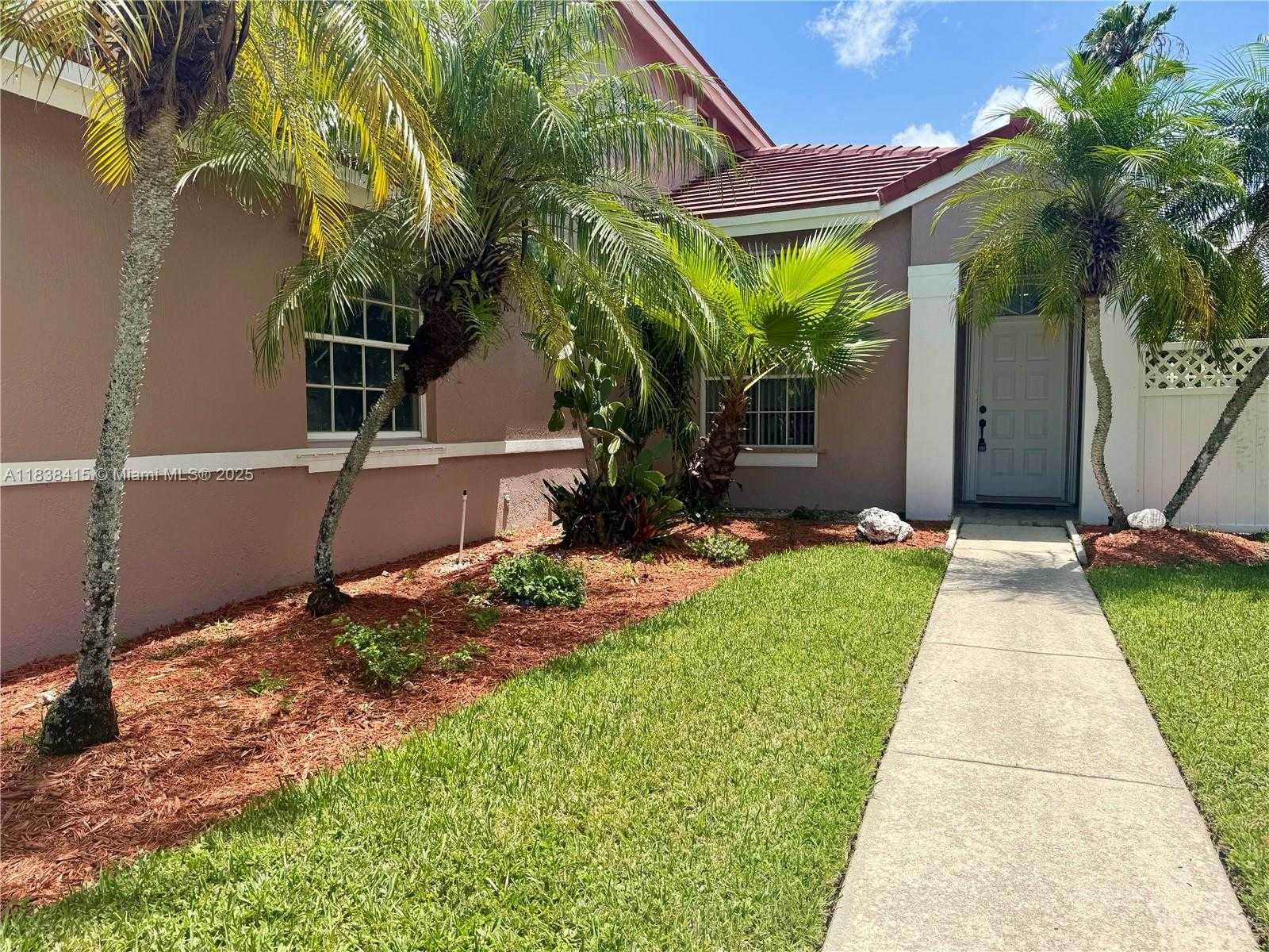 Small Image of 1111 NORTH WEST 173RD AVE, Pembroke Pines Number 7