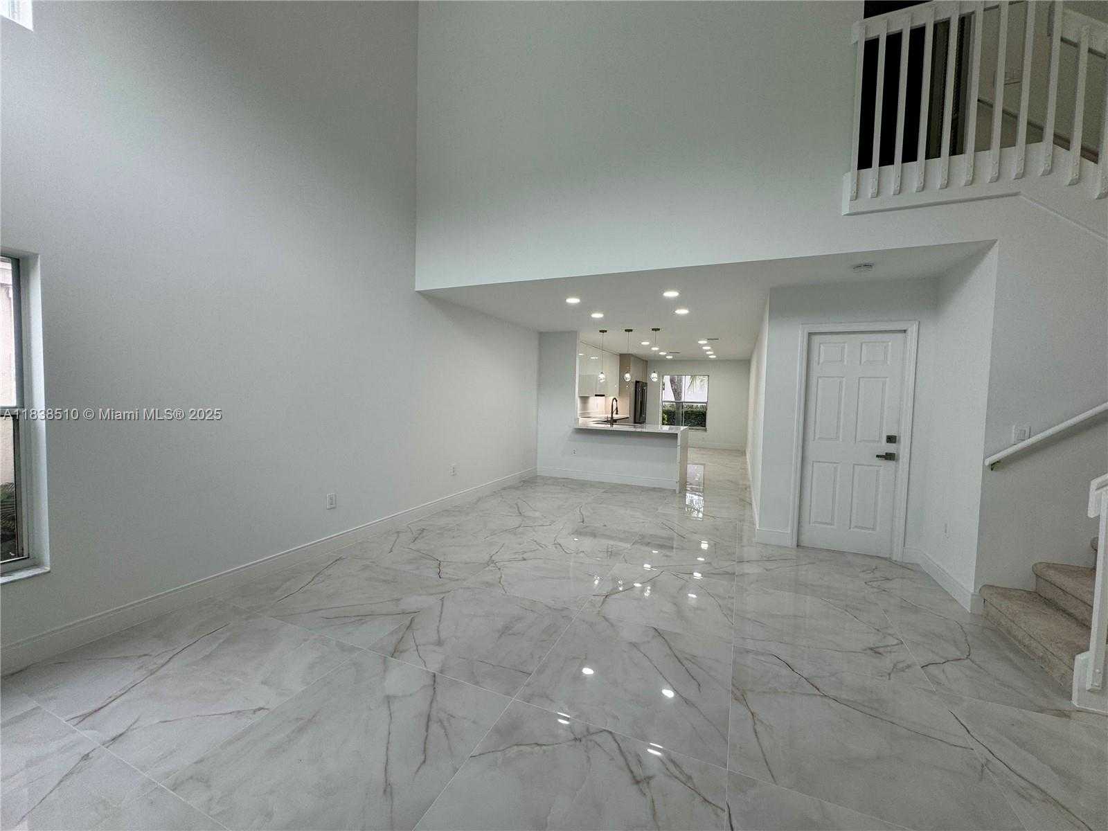 Small Image of 1470 SWEETBAY WAY, Hollywood Number 14