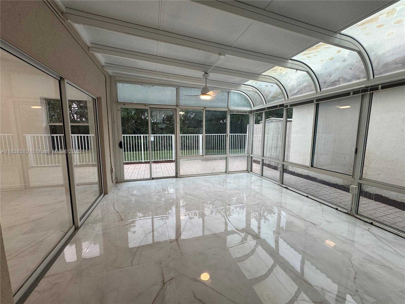 Small Image of 1470 SWEETBAY WAY, Hollywood Number 23