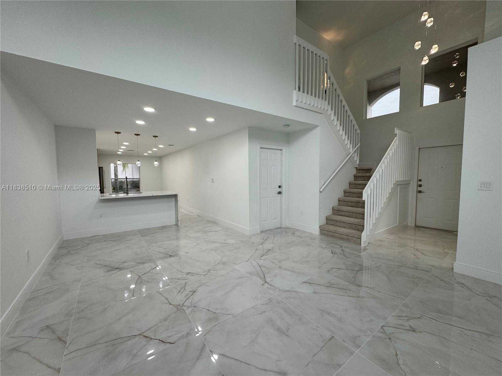 Small Image of 1470 SWEETBAY WAY, Hollywood Number 25
