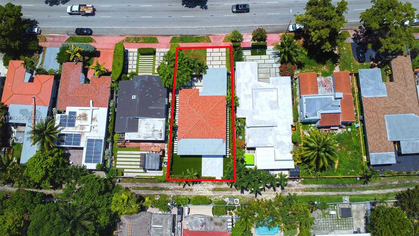 Small Image of Miami Beach Number 40