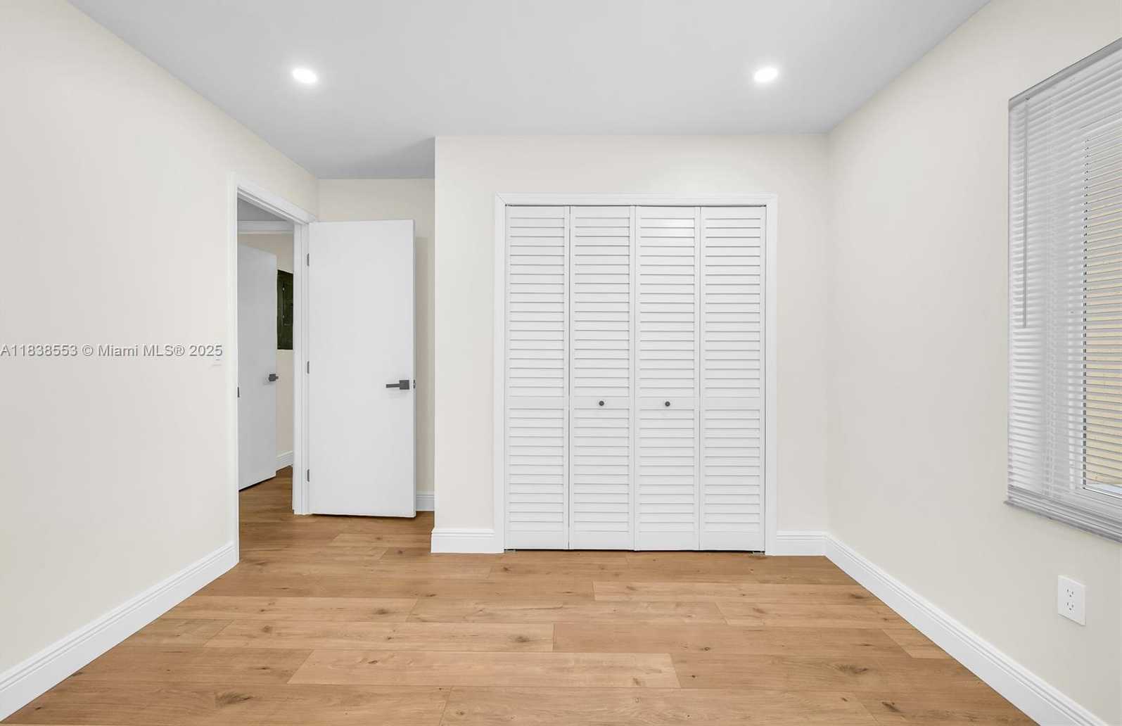 Small Image of 13412 NORTH WEST 5TH CT, Plantation Number 15