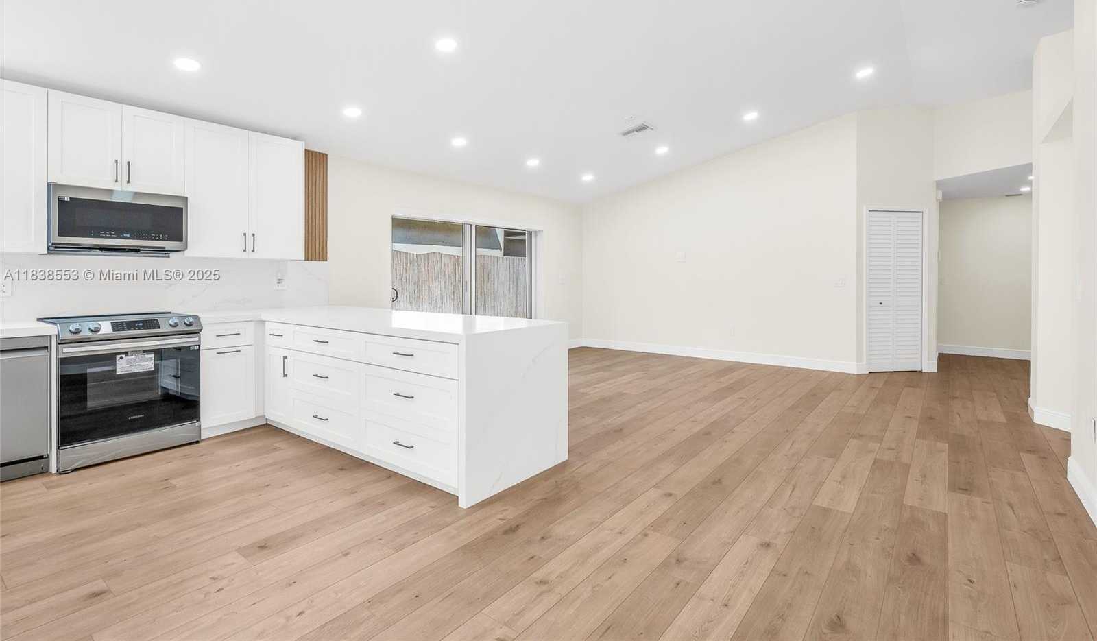 Small Image of 13412 NORTH WEST 5TH CT, Plantation Number 5