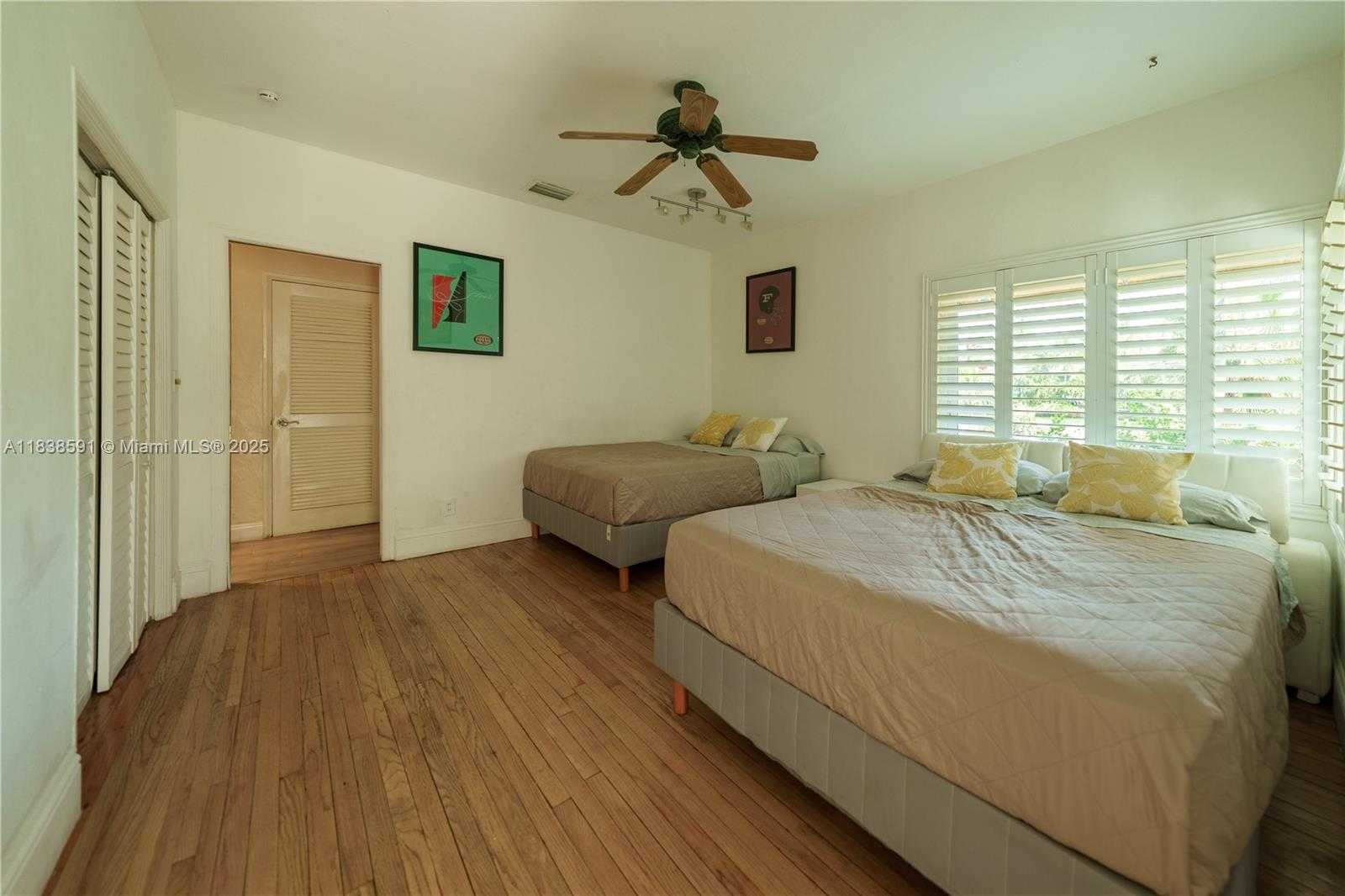 Small Image of 701 HOLLYWOOD BLVD, Hollywood Number 20