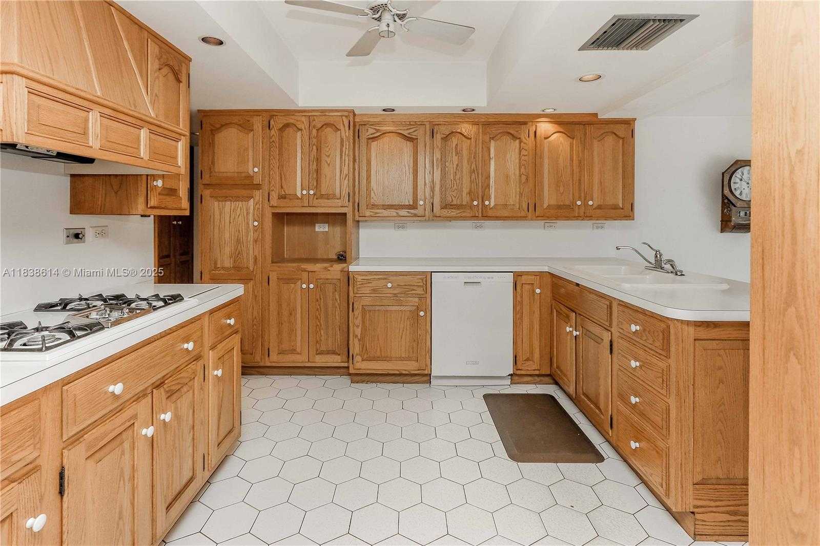 Small Image of 1022 JEFFERSON ST, Hollywood Number 21