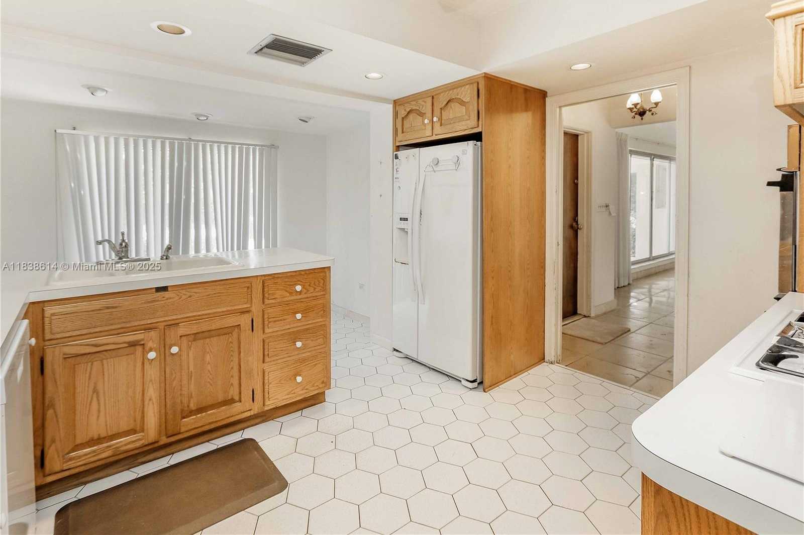 Small Image of 1022 JEFFERSON ST, Hollywood Number 23