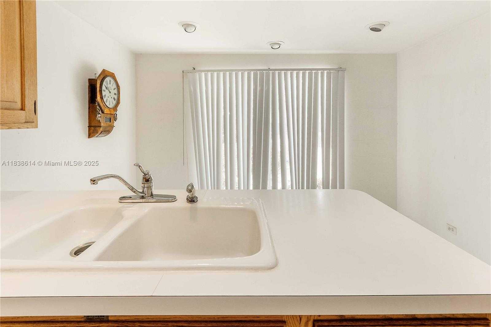 Small Image of 1022 JEFFERSON ST, Hollywood Number 24
