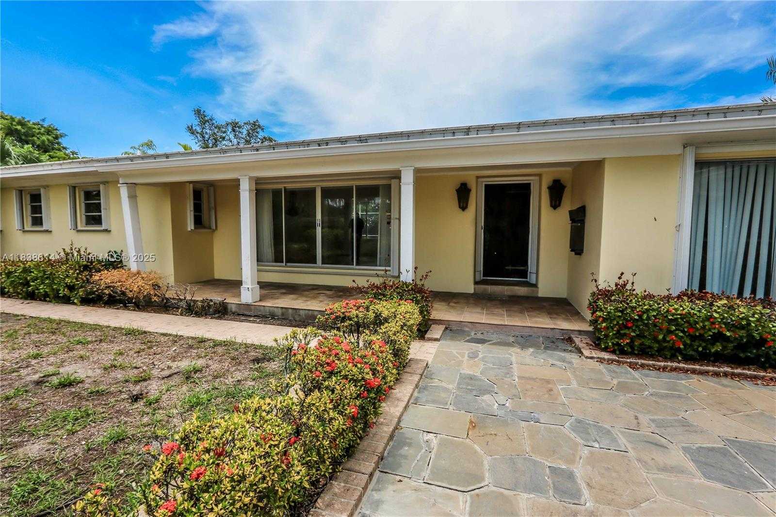 Small Image of 1022 JEFFERSON ST, Hollywood Number 63