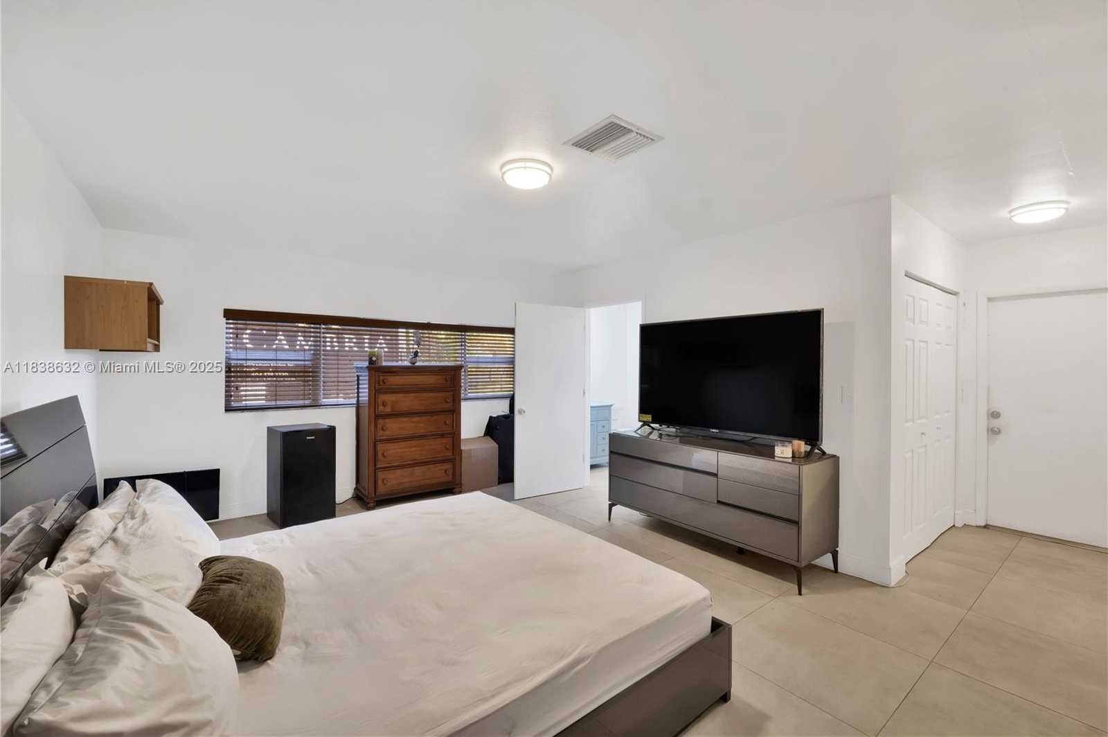Small Image of 1730 NORTH 55TH AVE, Hollywood Number 12
