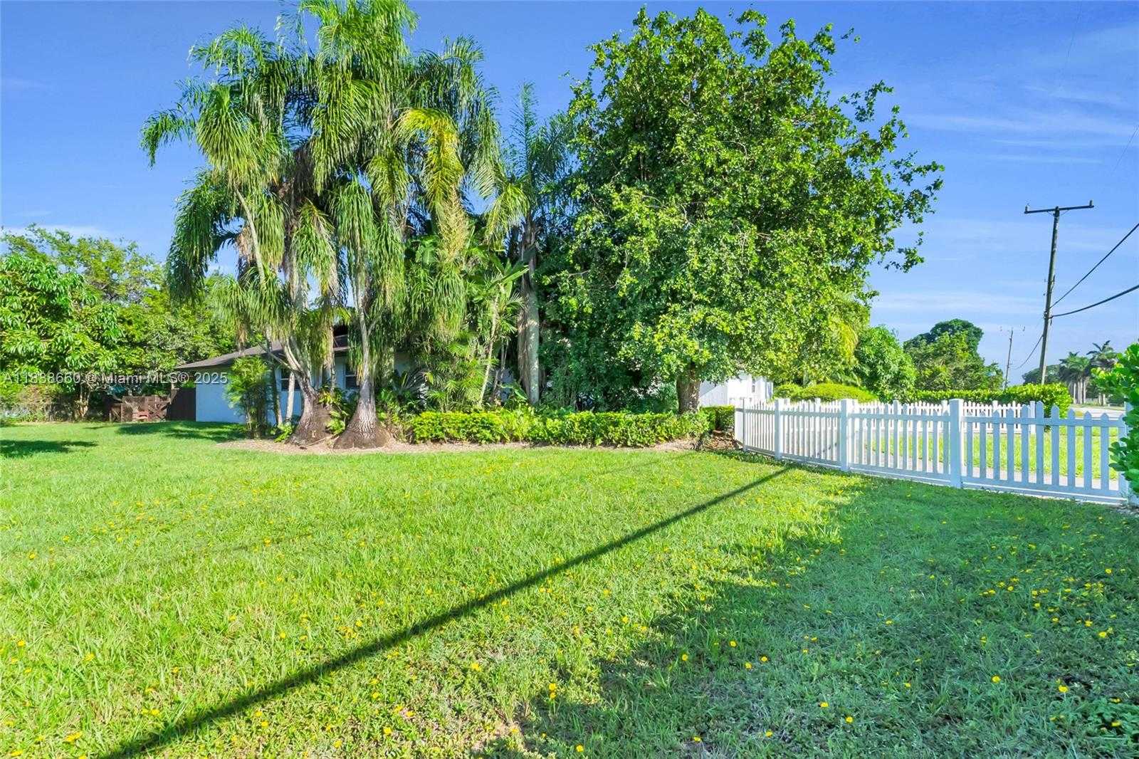 Small Image of 23595 SOUTH WEST 152ND AVE, Homestead Number 41