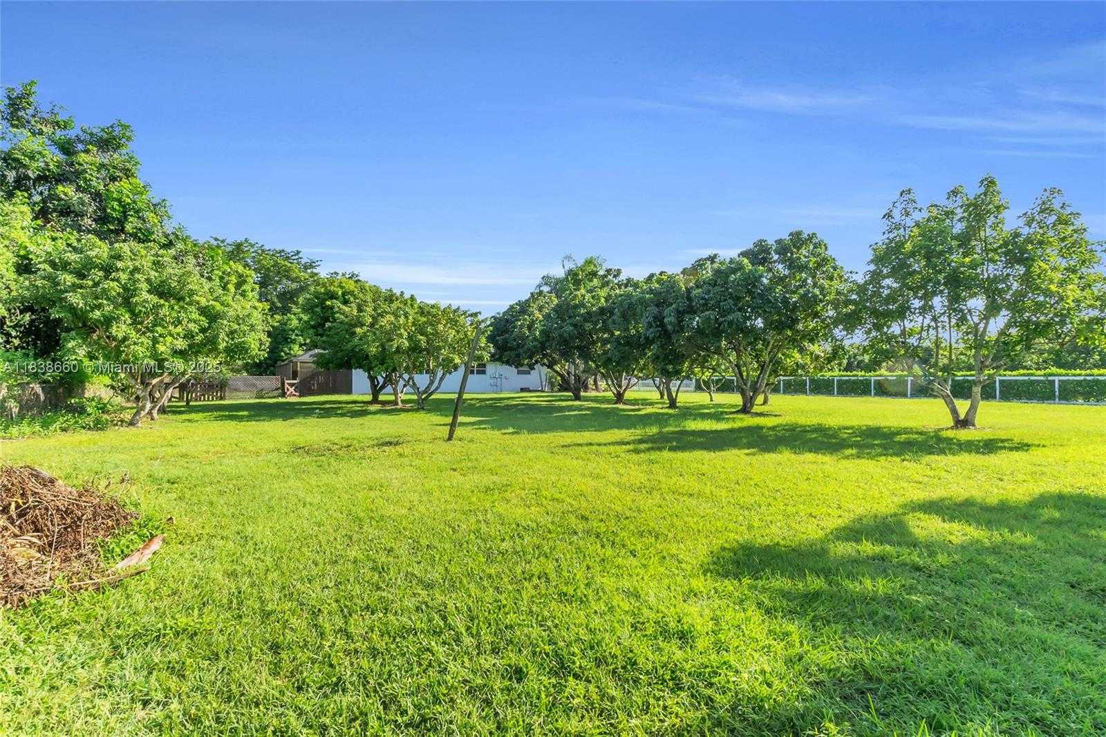 Small Image of 23595 SOUTH WEST 152ND AVE, Homestead Number 42