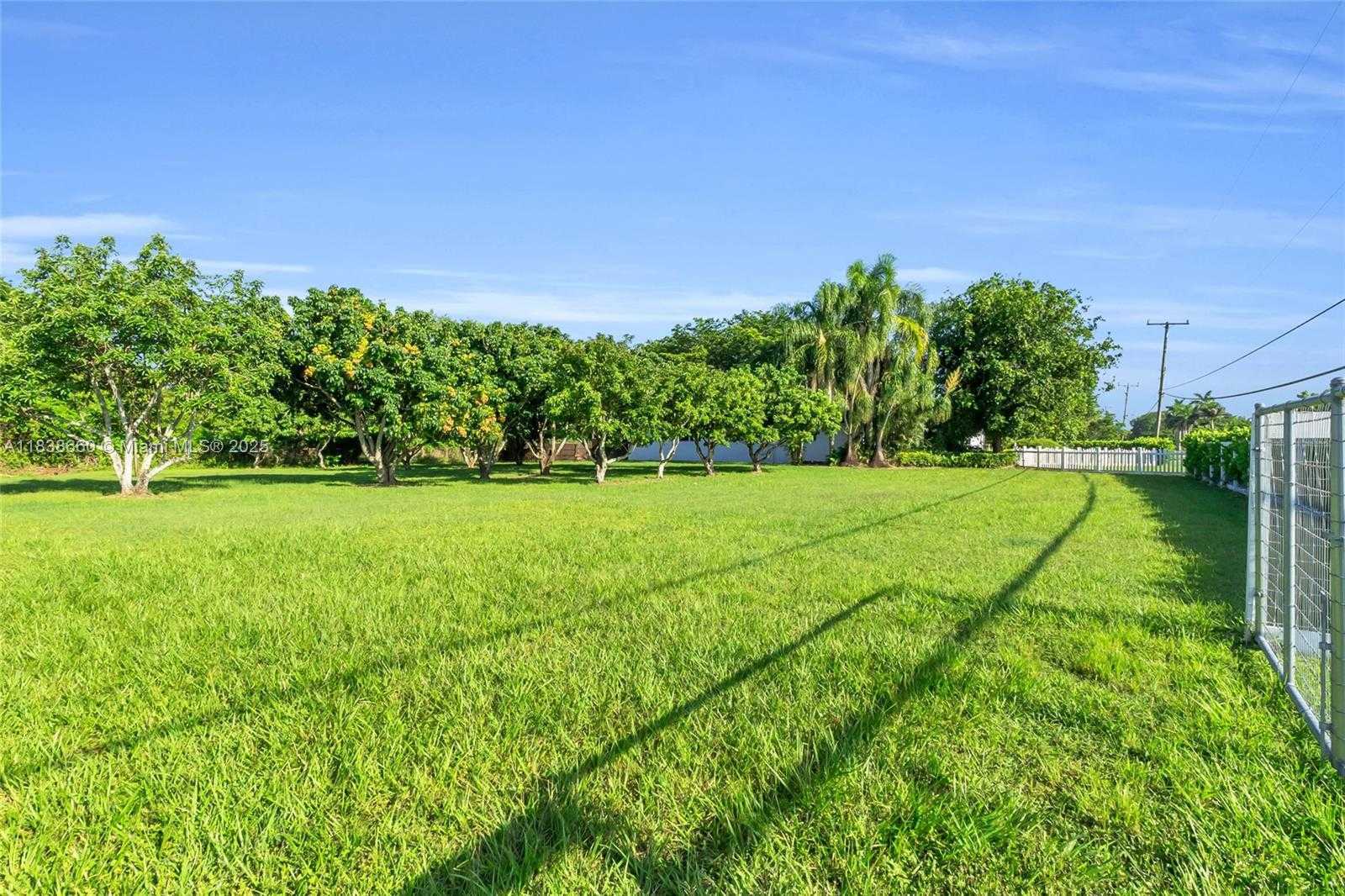 Small Image of 23595 SOUTH WEST 152ND AVE, Homestead Number 43