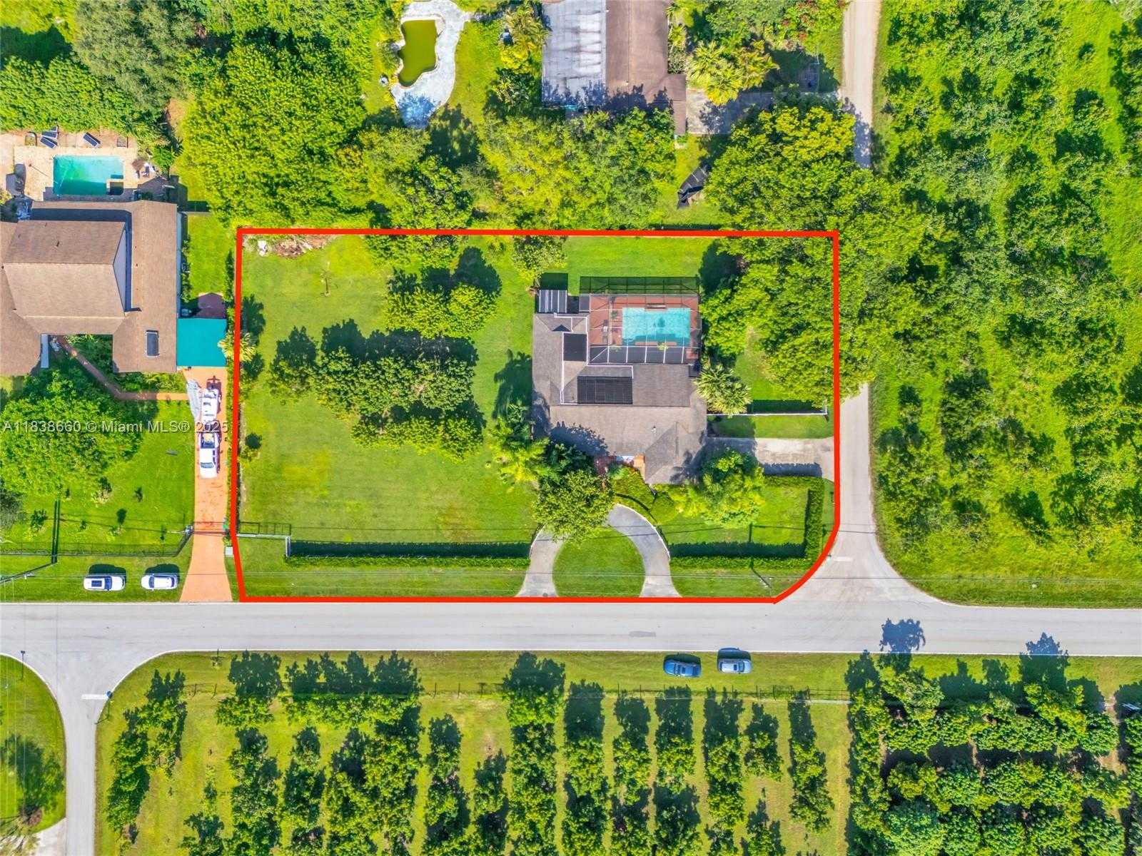 Small Image of 23595 SOUTH WEST 152ND AVE, Homestead Number 5