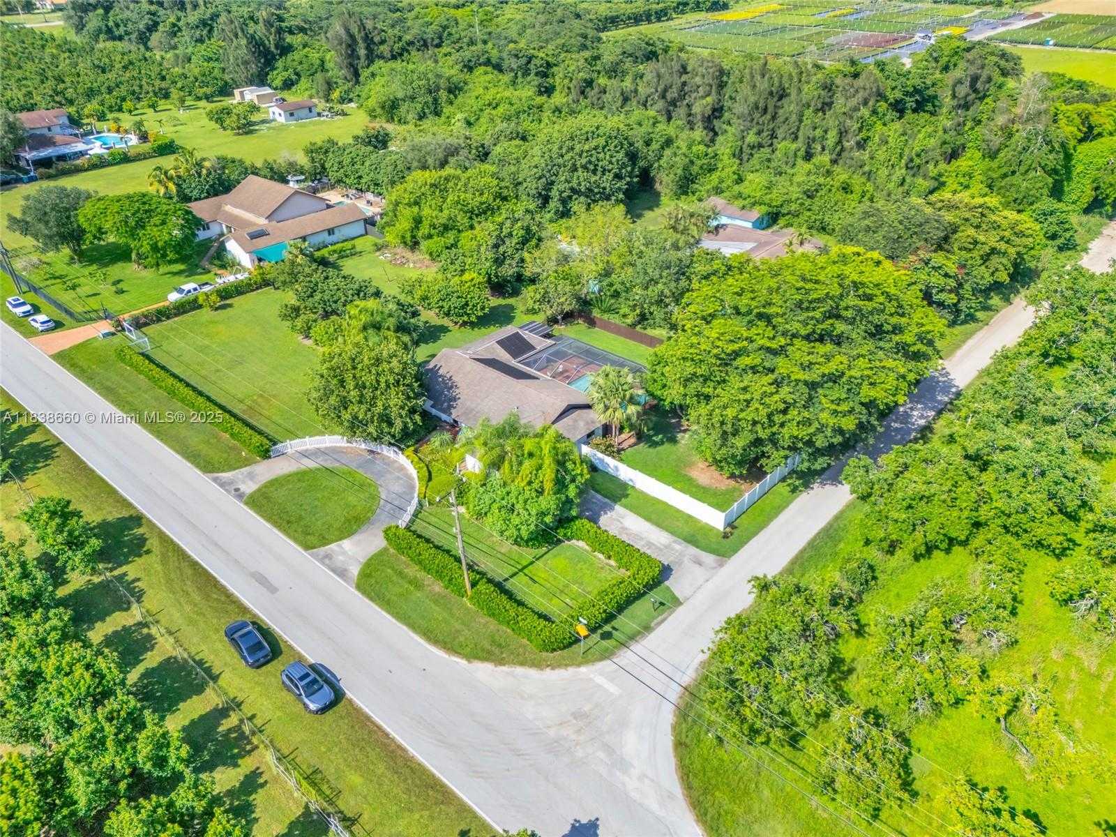 Small Image of 23595 SOUTH WEST 152ND AVE, Homestead Number 51