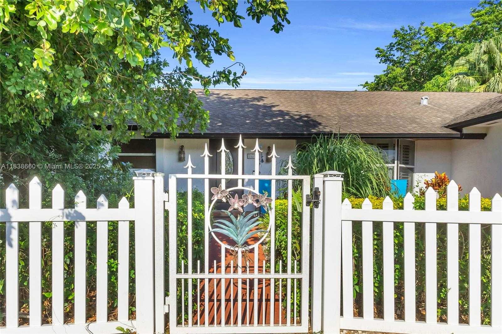 Small Image of 23595 SOUTH WEST 152ND AVE, Homestead Number 7
