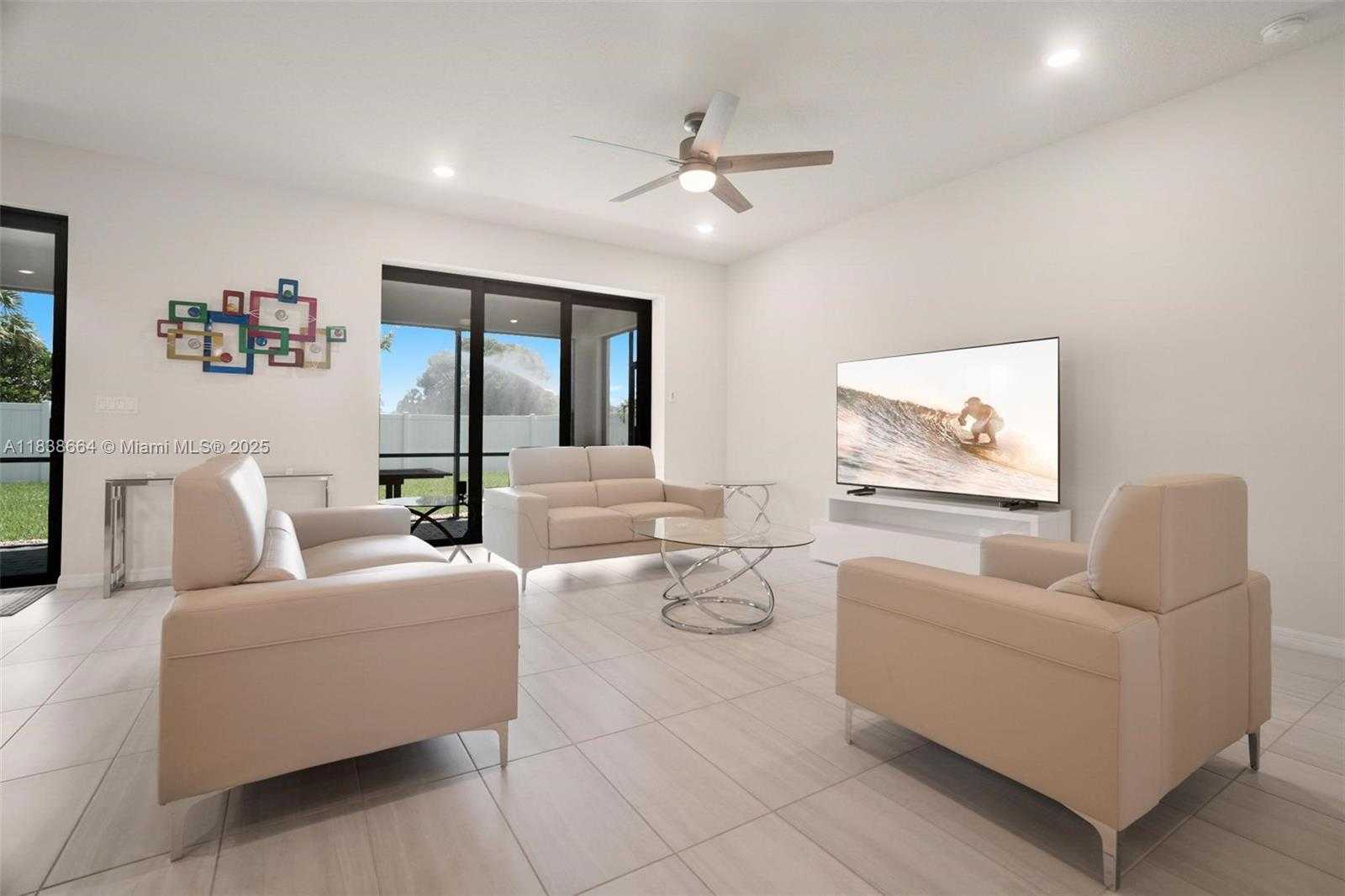 Small Image of 8036 NORTH WEST 78TH ST, Tamarac Number 15