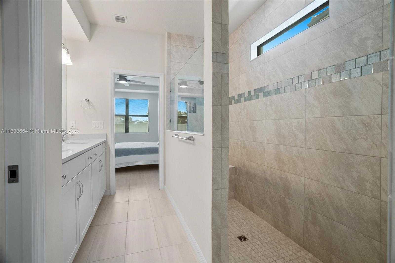Small Image of 8036 NORTH WEST 78TH ST, Tamarac Number 23