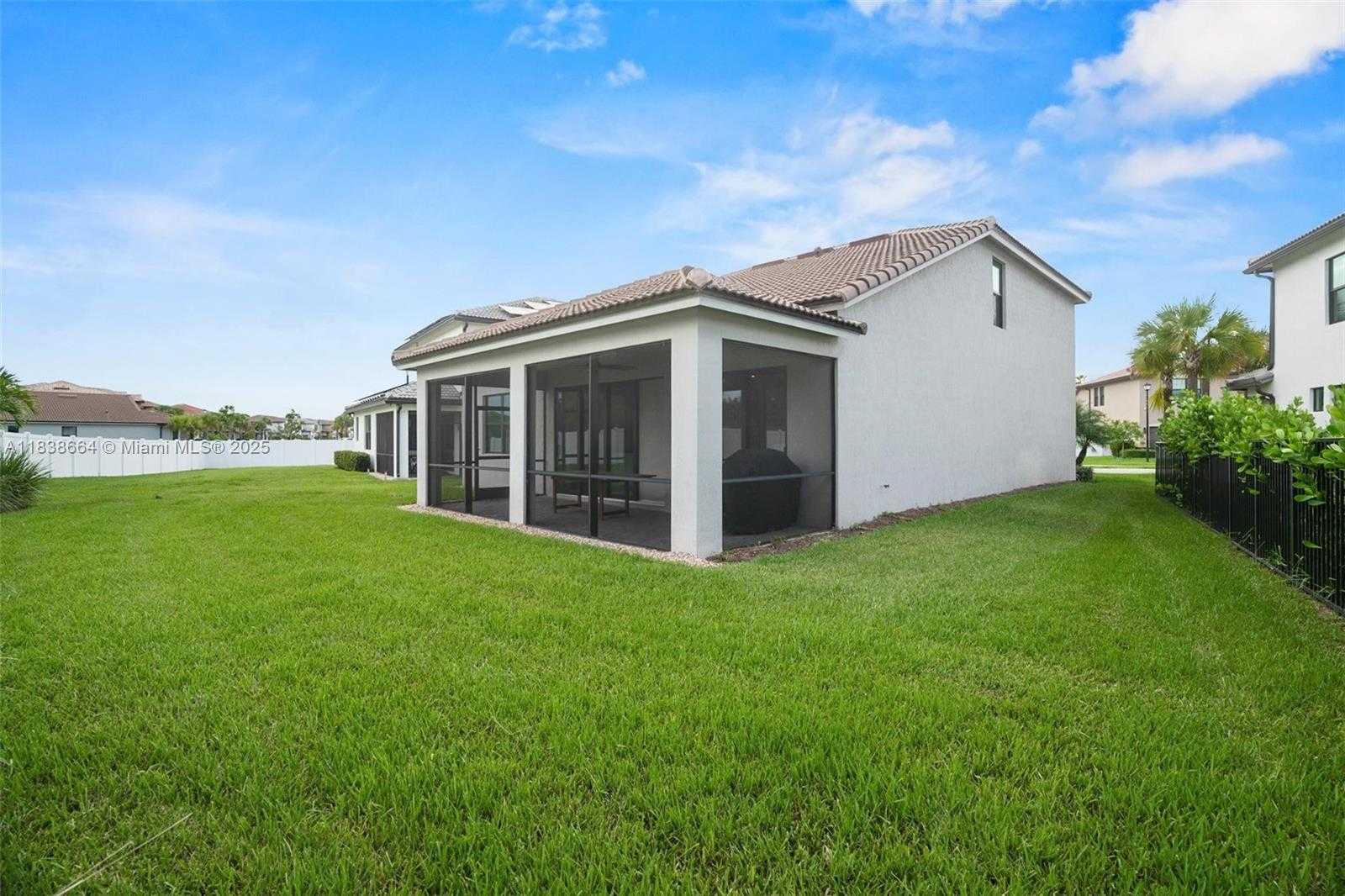 Small Image of 8036 NORTH WEST 78TH ST, Tamarac Number 39