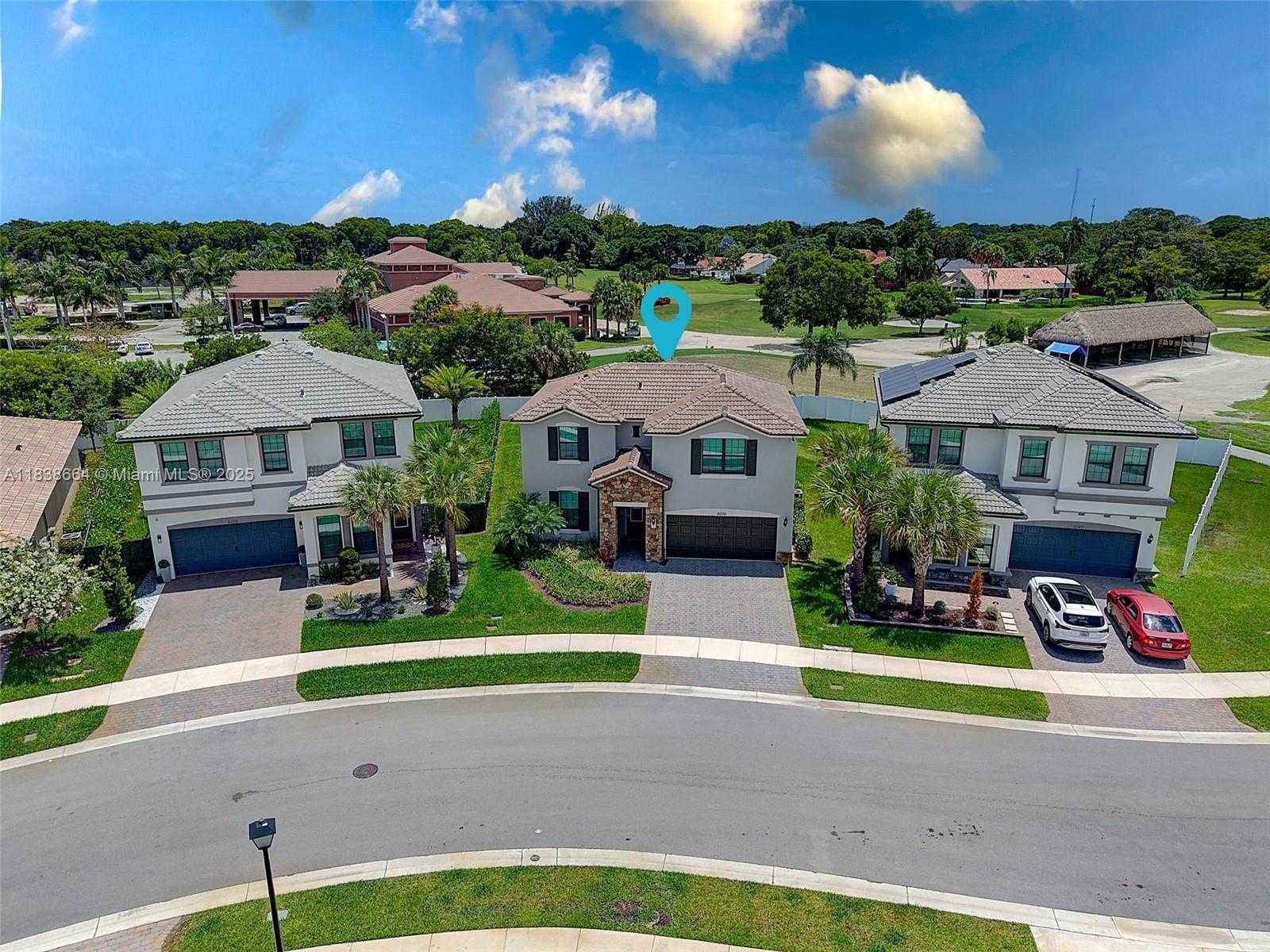 Small Image of 8036 NORTH WEST 78TH ST, Tamarac Number 43