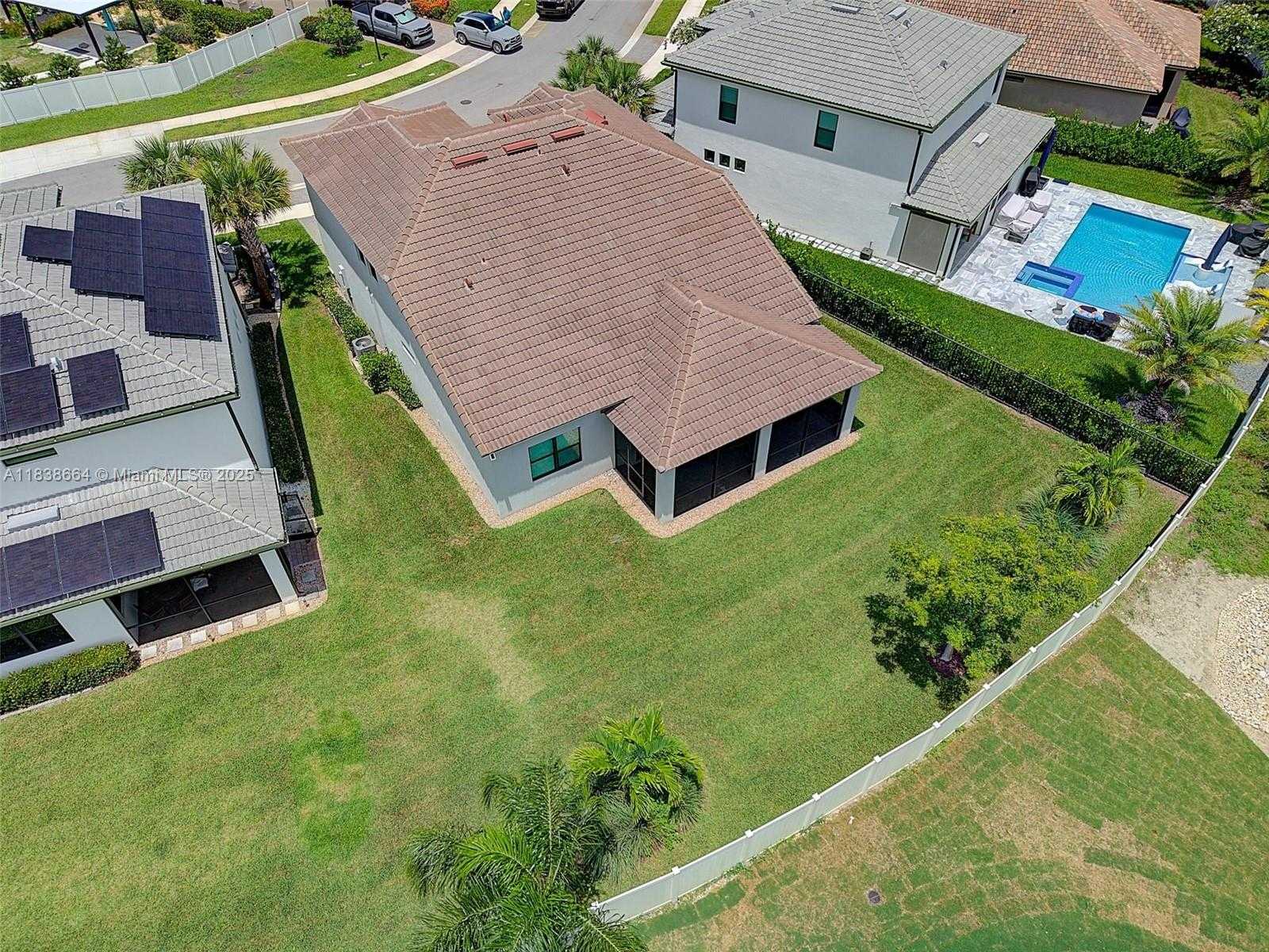 Small Image of 8036 NORTH WEST 78TH ST, Tamarac Number 48