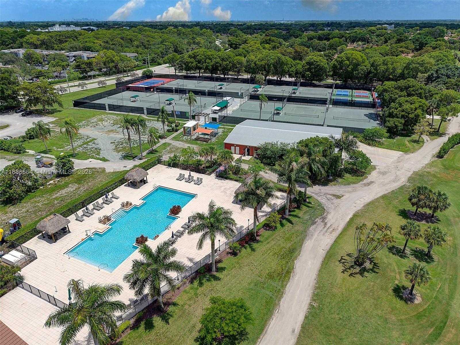 Small Image of 8036 NORTH WEST 78TH ST, Tamarac Number 49
