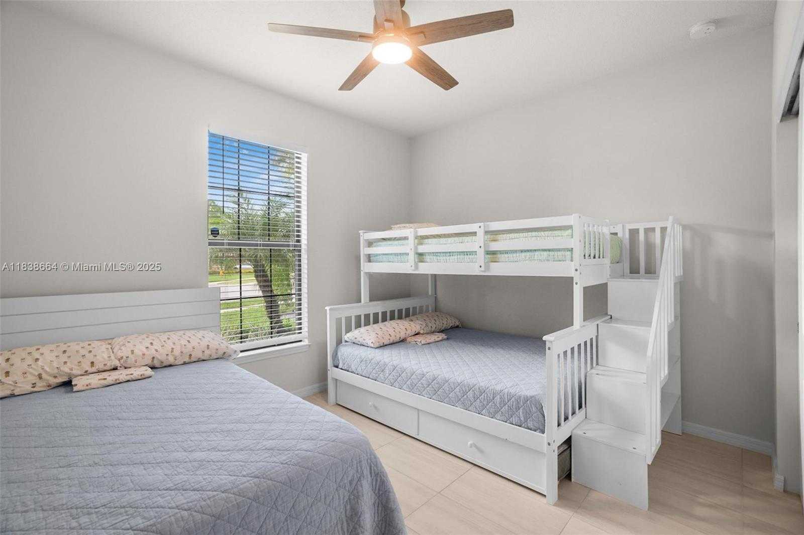 Small Image of 8036 NORTH WEST 78TH ST, Tamarac Number 8