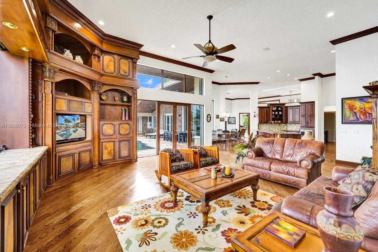 Small Image of 2914 MEDINAH, Weston Number 8